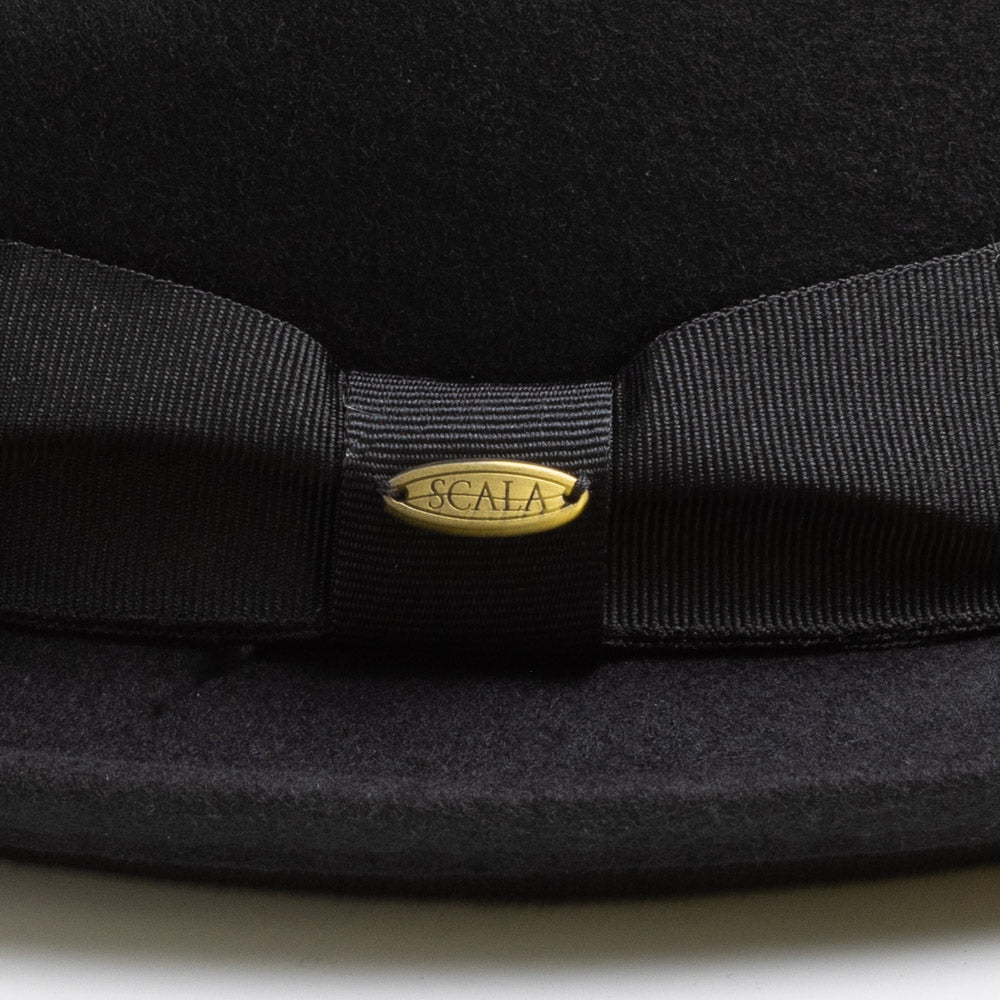 Black hat with a gold Scala logo on a white background